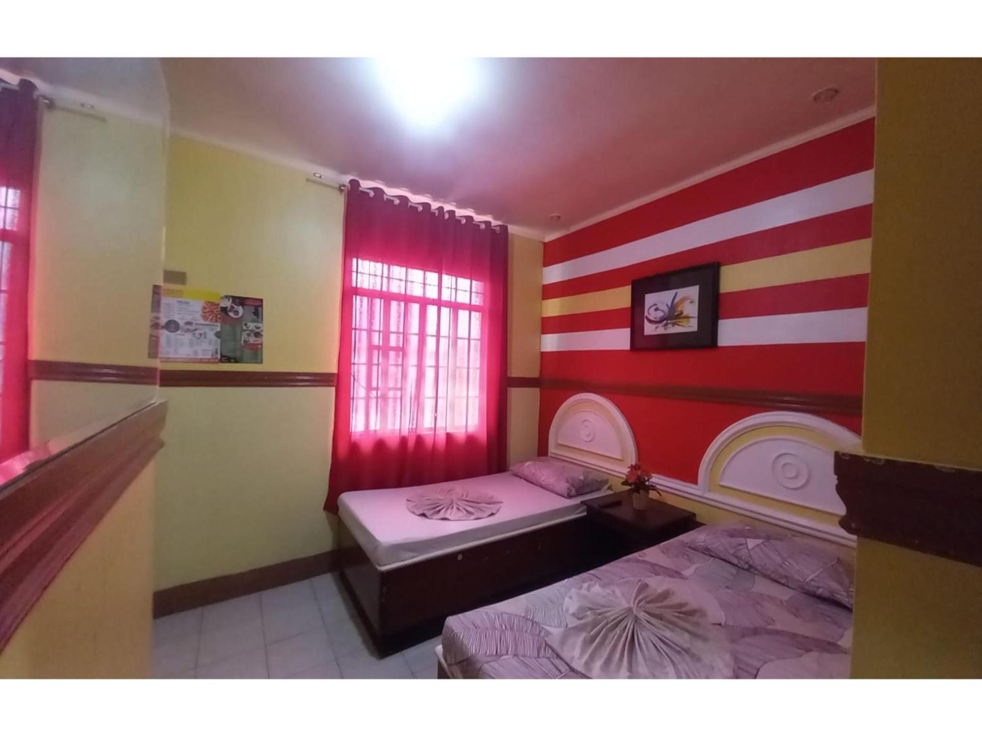 Oyo 1048 Jomckayl Apartelle Naga  Bagian luar foto