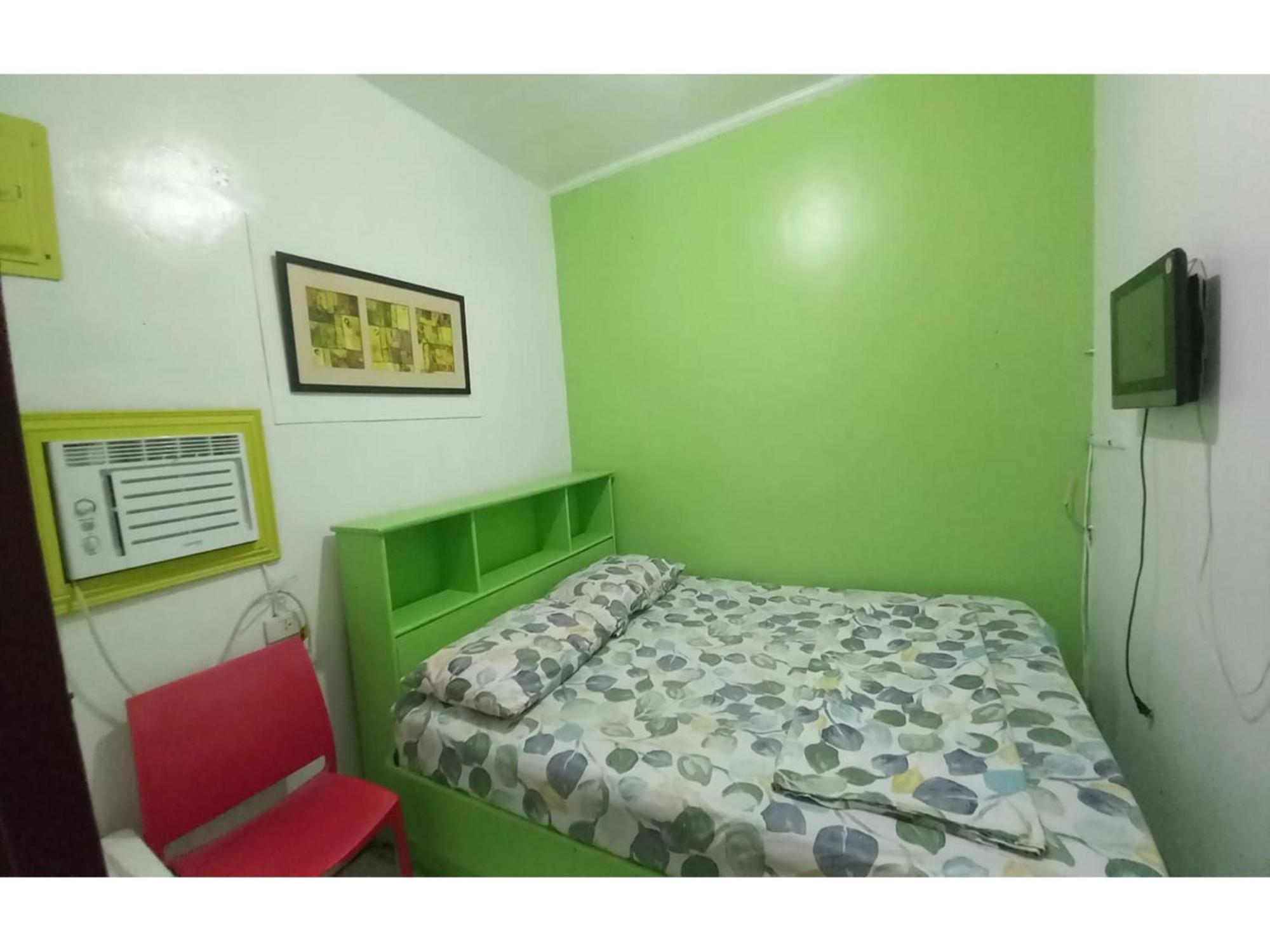 Oyo 1048 Jomckayl Apartelle Naga  Bagian luar foto
