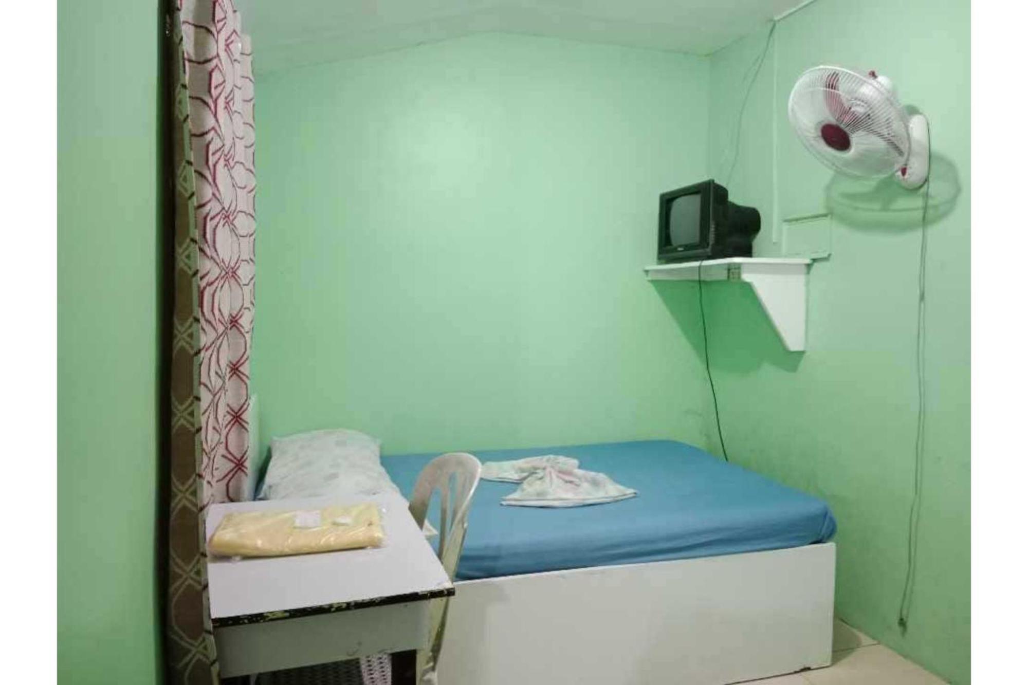 Oyo 1048 Jomckayl Apartelle Naga  Bagian luar foto